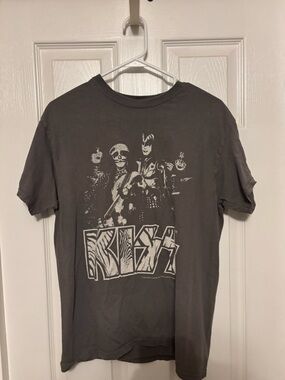 Gray Graphic Band Short Sleeve Tee - Men’s Crewneck